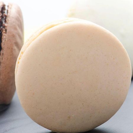 Le Meridien Эль-Хубар Экстерьер фото Macarons